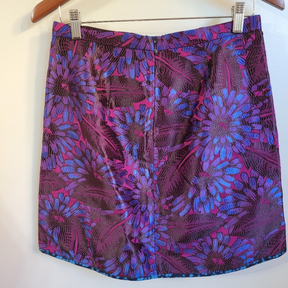 J Crew Mini Skirt in Midnight Floral Brocade Jacquard Size 4 - Picture 4 of 8